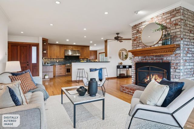 24 Maywood Way, San Rafael, CA 94901