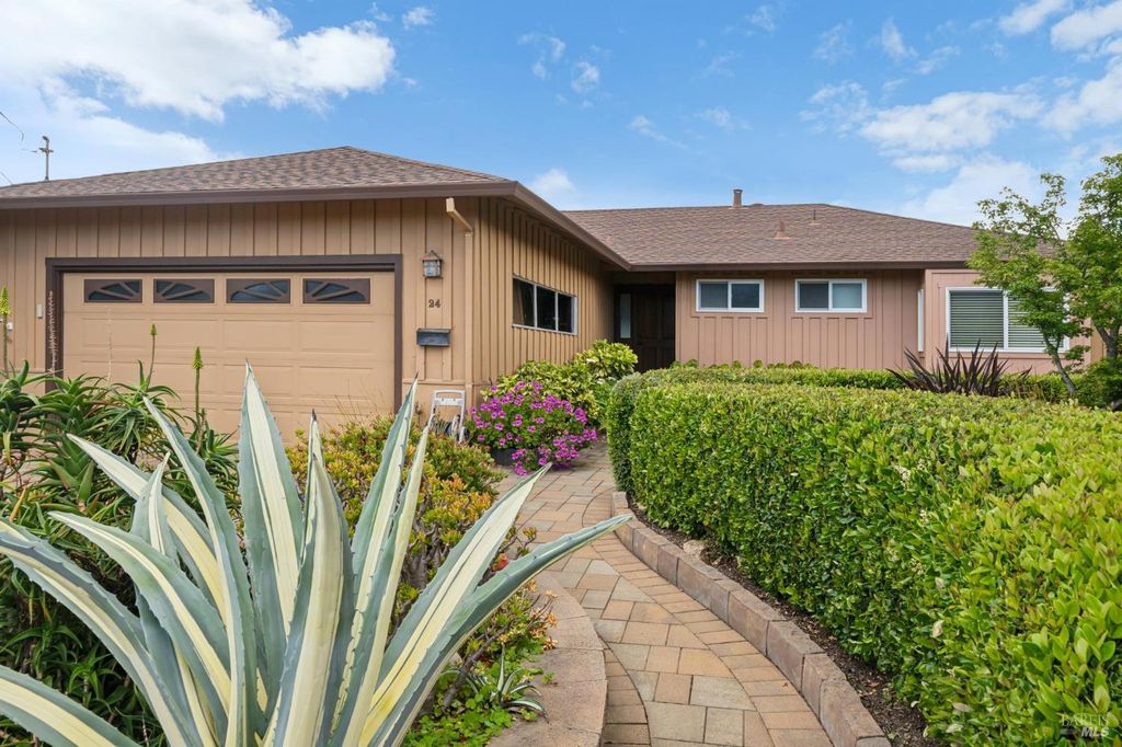 24 Maywood Way, San Rafael, CA 94901