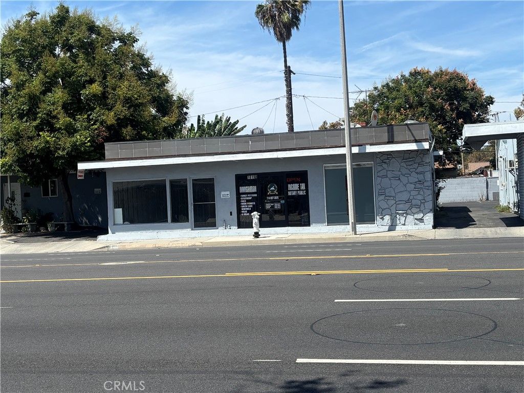 1815 W 17th, Santa Ana, CA 92706 — exterior