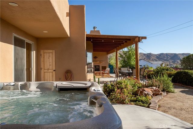 7559 Rockaway Avenue, Yucca Valley, CA 92284