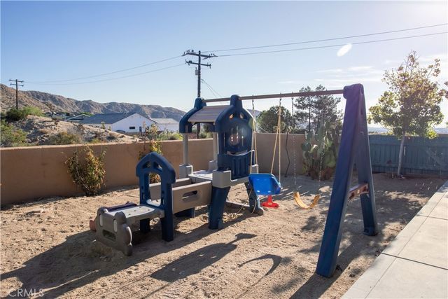 7559 Rockaway Avenue, Yucca Valley, CA 92284