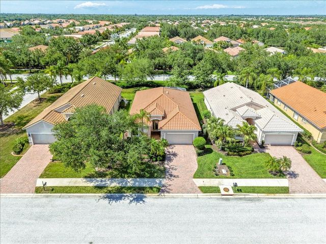4109 66TH TERRACE E, Sarasota, FL 34243
