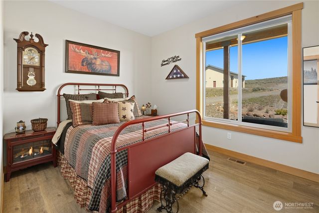 1560 Sage Hills Drive, Ellensburg, WA 98926