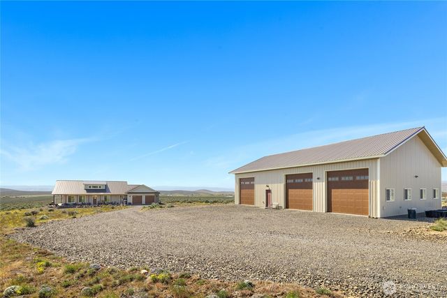 1560 Sage Hills Drive, Ellensburg, WA 98926