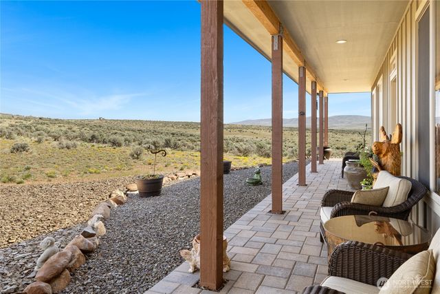 1560 Sage Hills Drive, Ellensburg, WA 98926