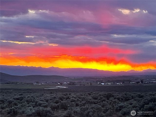 1560 Sage Hills Drive, Ellensburg, WA 98926