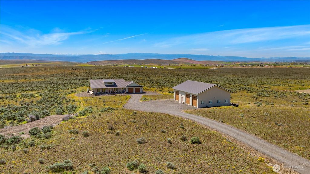 1560 Sage Hills Drive, Ellensburg, WA 98926