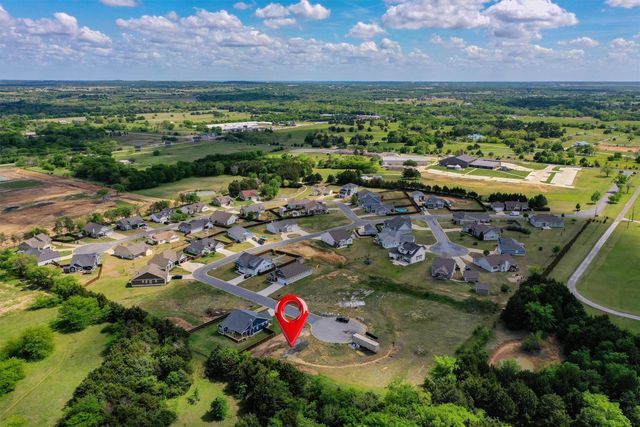 380 Whispering Meadow Boulevard, Pottsboro, TX 75076