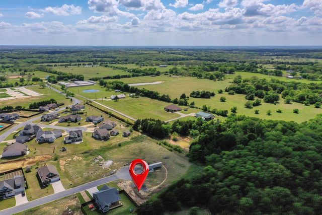 380 Whispering Meadow Boulevard, Pottsboro, TX 75076