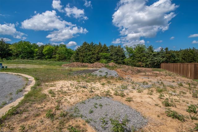380 Whispering Meadow Boulevard, Pottsboro, TX 75076