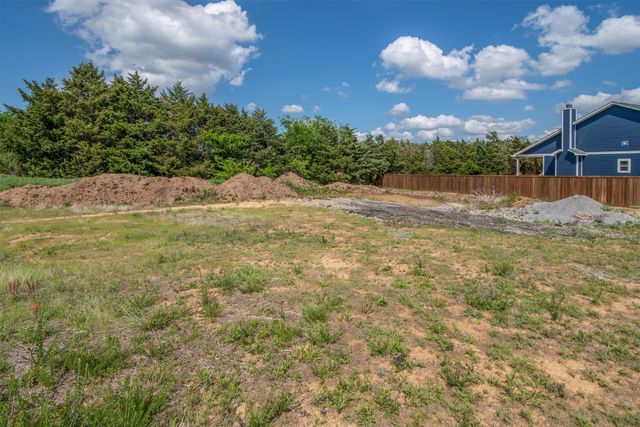 380 Whispering Meadow Boulevard, Pottsboro, TX 75076