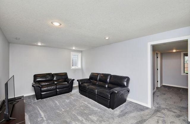 409 NE 16th Street, Ankeny, IA 50021