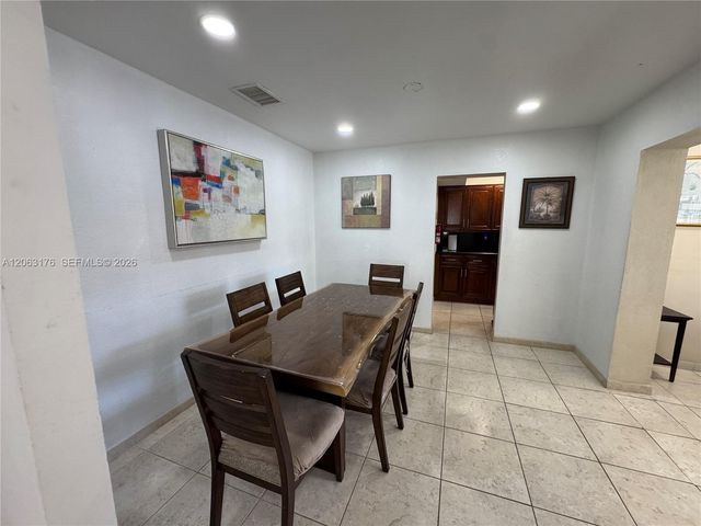 1660 NE 25th Avenue, Pompano Beach, FL 33062