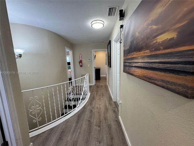 1660 NE 25th Avenue, Pompano Beach, FL 33062
