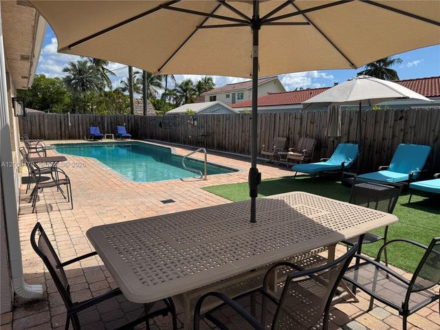 1660 NE 25th Avenue, Pompano Beach, FL 33062