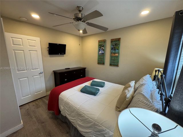 1660 NE 25th Avenue, Pompano Beach, FL 33062