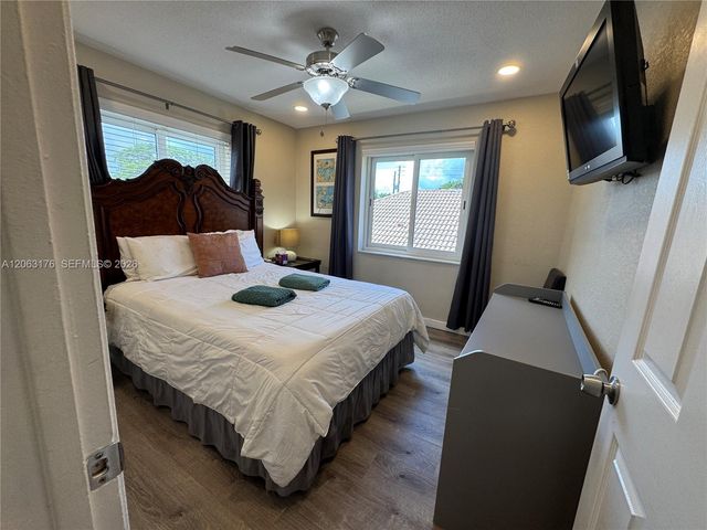 1660 NE 25th Avenue, Pompano Beach, FL 33062