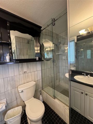 1660 NE 25th Avenue, Pompano Beach, FL 33062