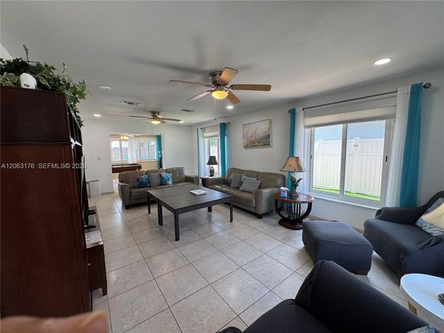 1660 NE 25th Avenue, Pompano Beach, FL 33062