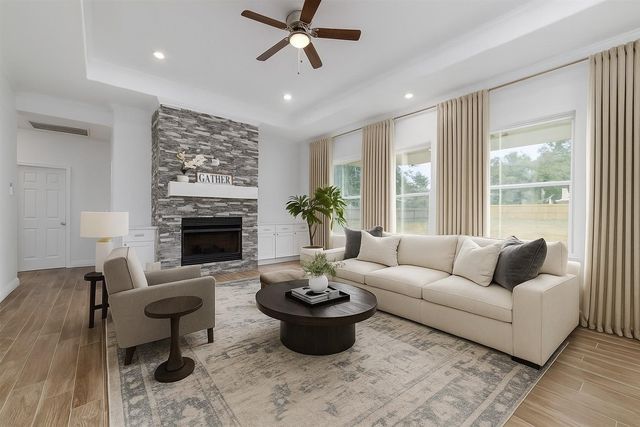 914 Box Elder Drive, Magnolia, TX 77354