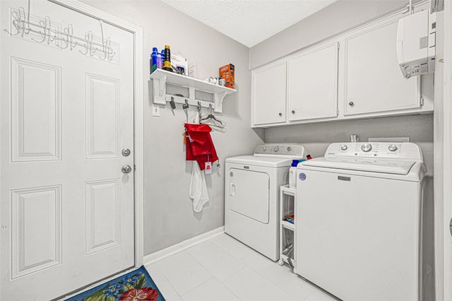 27113 S Harlan Lane, Conroe, TX 77385