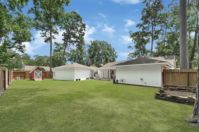 27113 S Harlan Lane, Conroe, TX 77385