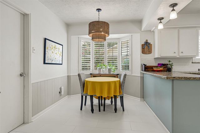 27113 S Harlan Lane, Conroe, TX 77385