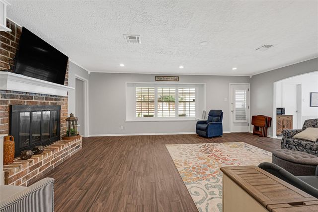 27113 S Harlan Lane, Conroe, TX 77385