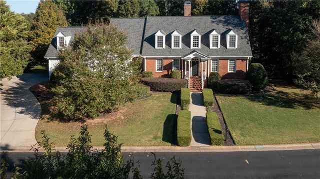 5580 Point West Drive, Oakwood, GA 30566