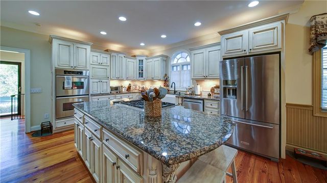 5580 Point West Drive, Oakwood, GA 30566