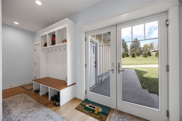 4210 Wright Brothers Boulevard E, Ely, IA 52227