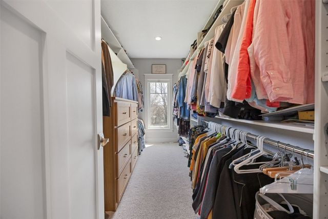 4210 Wright Brothers Boulevard E, Ely, IA 52227