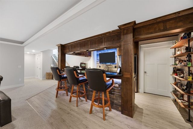 4210 Wright Brothers Boulevard E, Ely, IA 52227