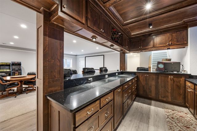 4210 Wright Brothers Boulevard E, Ely, IA 52227