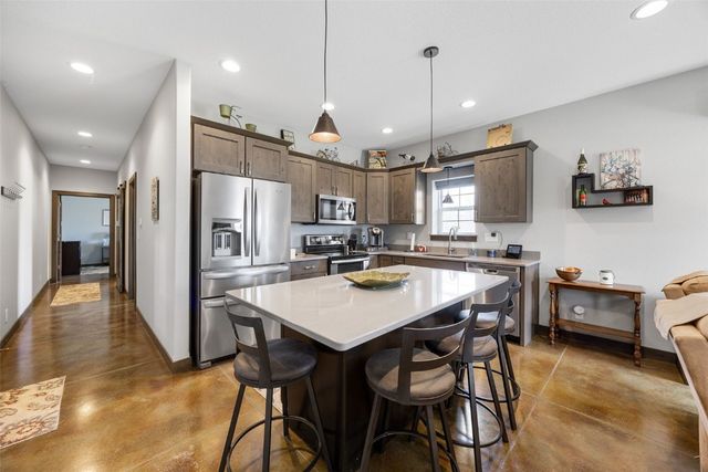 4210 Wright Brothers Boulevard E, Ely, IA 52227