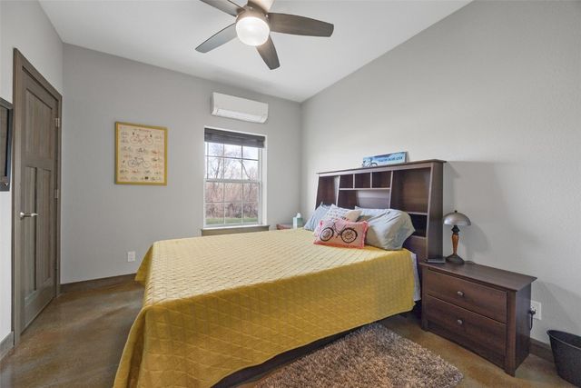 4210 Wright Brothers Boulevard E, Ely, IA 52227