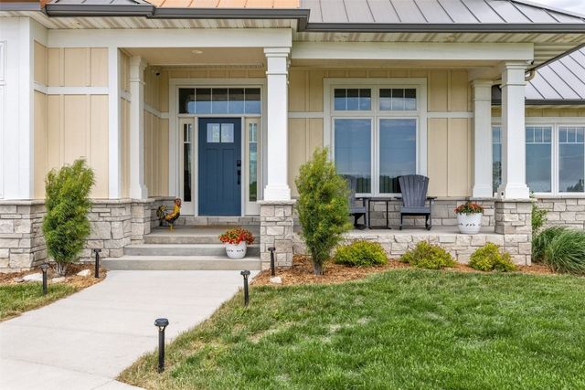 4210 Wright Brothers Boulevard E, Ely, IA 52227