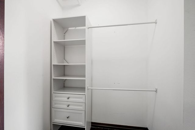 33 W Ontario Street 42ES, Chicago, IL 60654