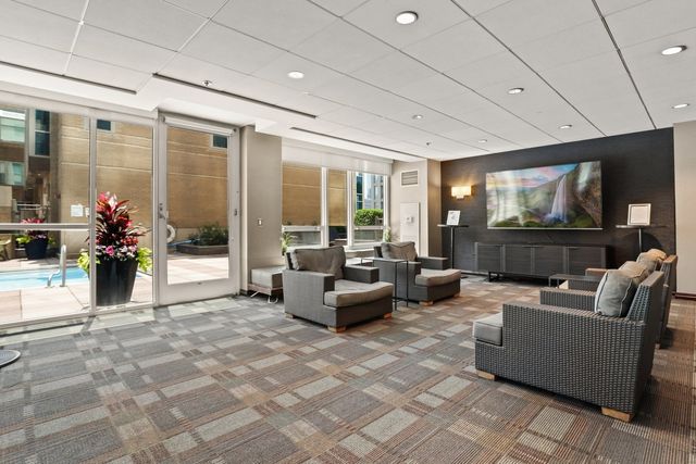 33 W Ontario Street 42ES, Chicago, IL 60654