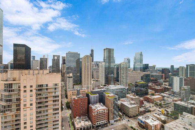 33 W Ontario Street 42ES, Chicago, IL 60654
