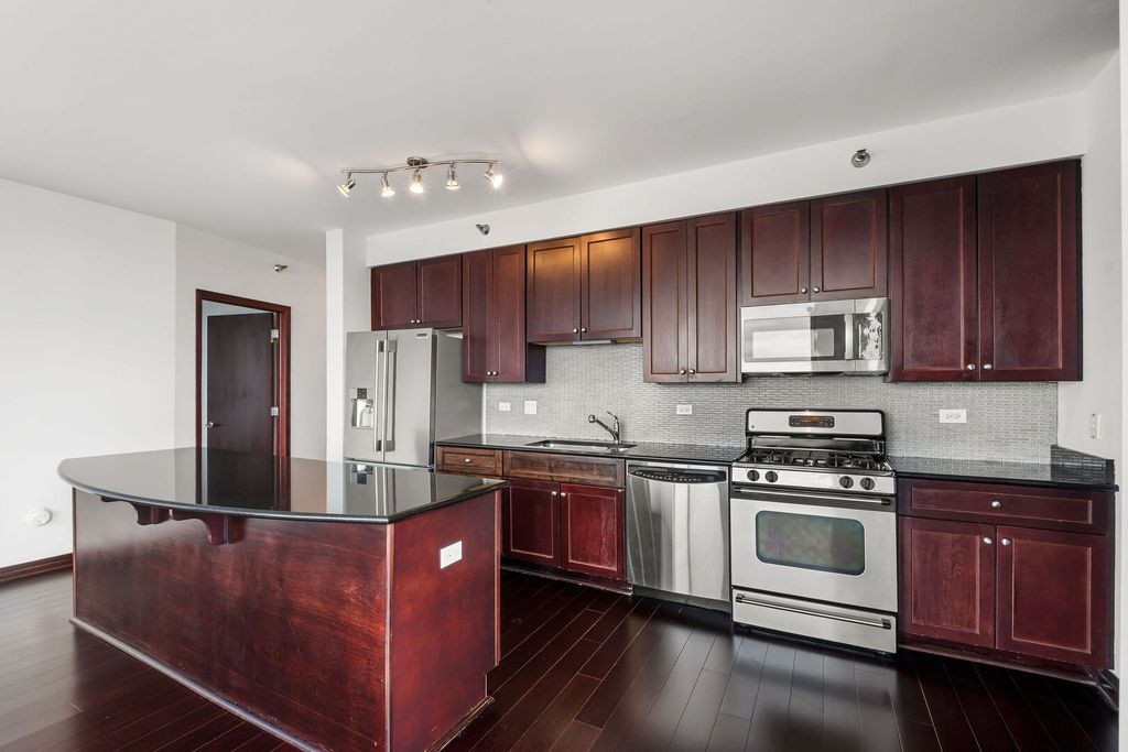 33 W Ontario Street 42ES, Chicago, IL 60654 — photo 4