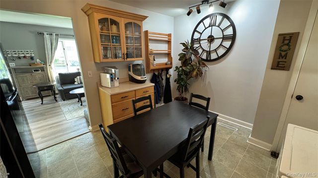 9 Maple Avenue, Garnerville, NY 10923