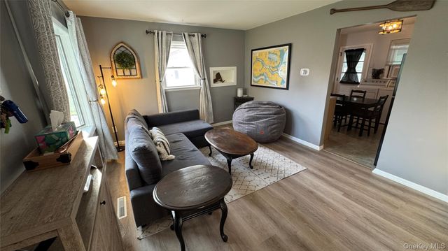 9 Maple Avenue, Garnerville, NY 10923