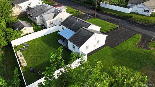 9 Maple Avenue, Garnerville, NY 10923