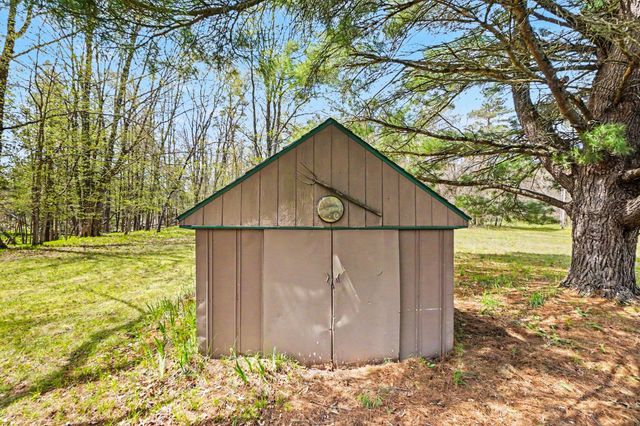 11435 Woodland Drive, Evart, MI 49631