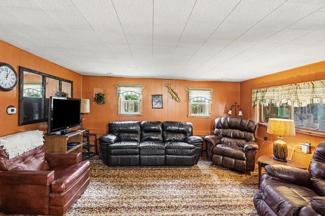 11435 Woodland Drive, Evart, MI 49631