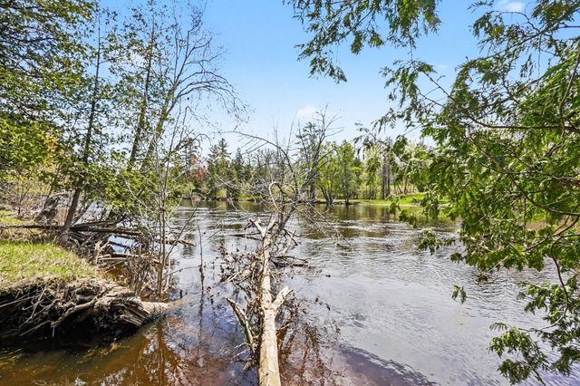 11435 Woodland Drive, Evart, MI 49631