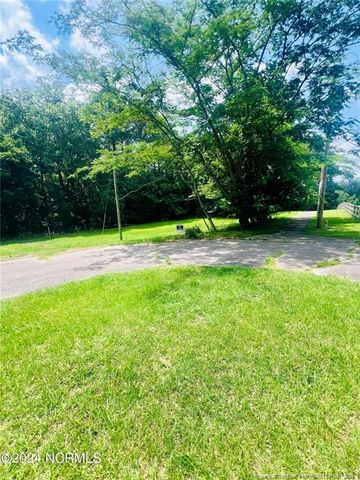 202 Millstone Court, West End, NC 27376