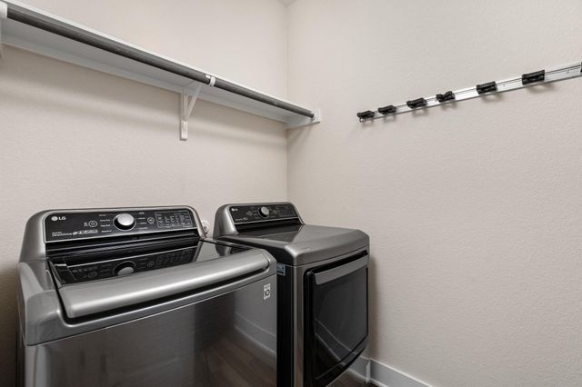 246 Toyah DR, Dripping Springs, TX 78620