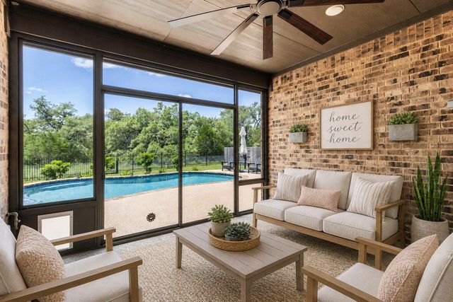 246 Toyah DR, Dripping Springs, TX 78620
